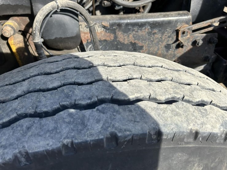 2003-massey-ferguson-8-image-87