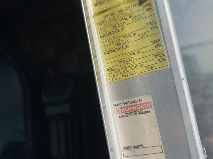 2002-kenworth-t800-image-68