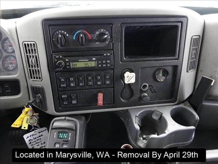 2008-international-7400-image-32