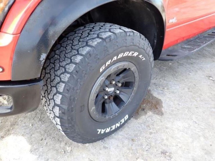 2010-ford-f150-raptor-image-29