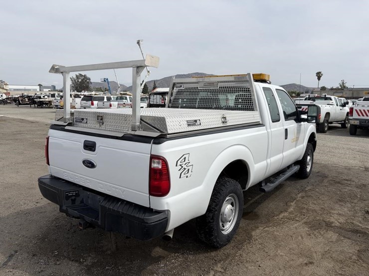 2011-ford-f250-image-3