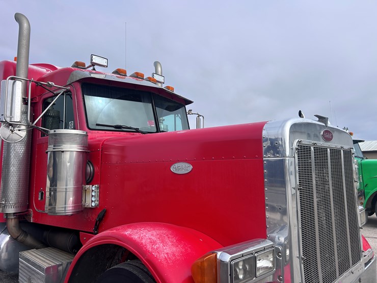 1998-peterbilt-379-image-21