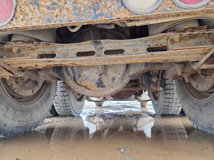 1993-international-9200-image-39