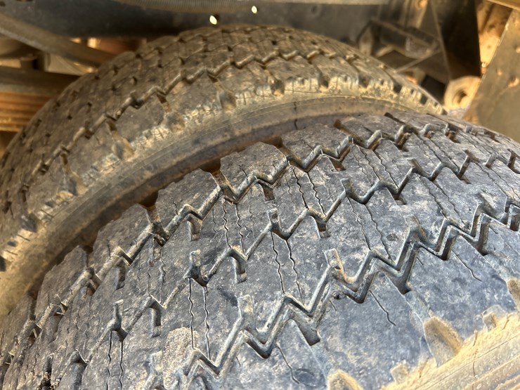 2012-ford-f550-image-58