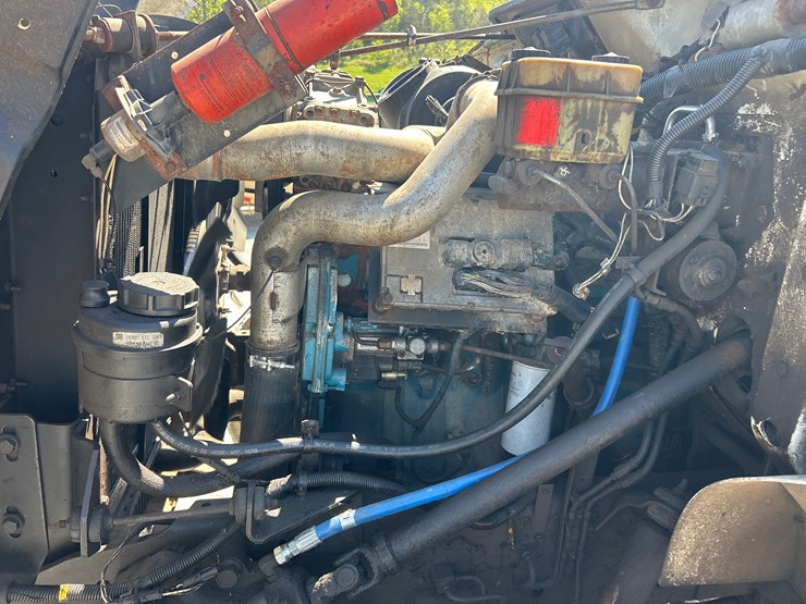 1998-international-4700-image-10