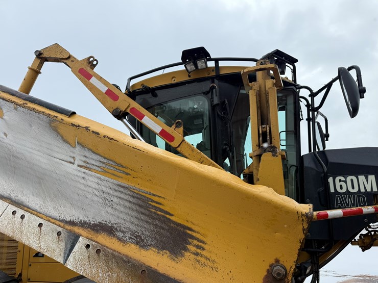 caterpillar-160m-image-65
