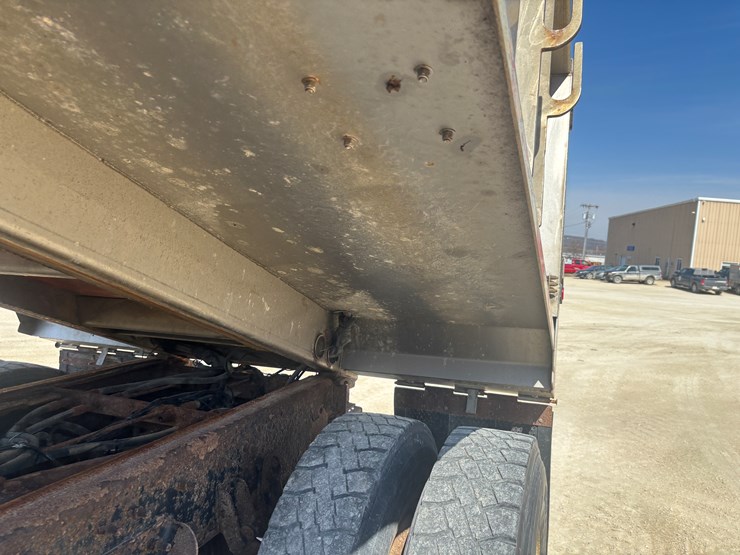 2006-international-7600-image-144