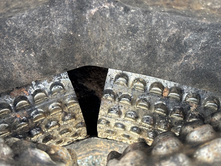 2016-deere-2154d-image-39