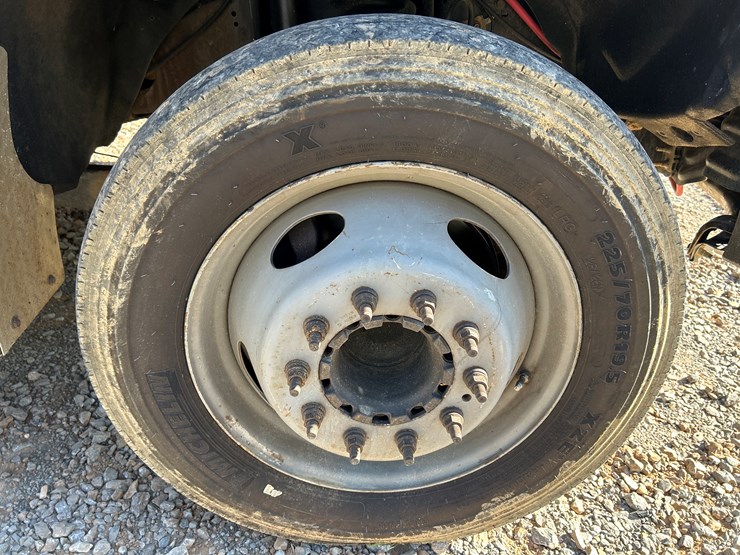 2012-ford-f550-image-55