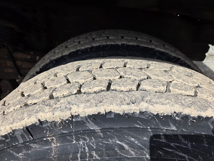 2005-massey-ferguson-8-image-87