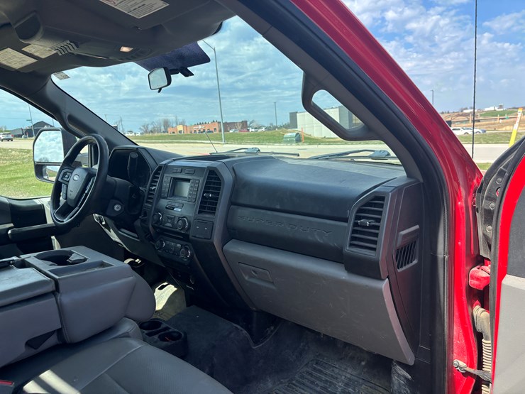 2017-ford-f350-image-44