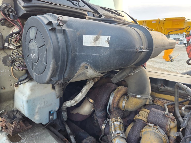 2005-caterpillar-c13-image-53