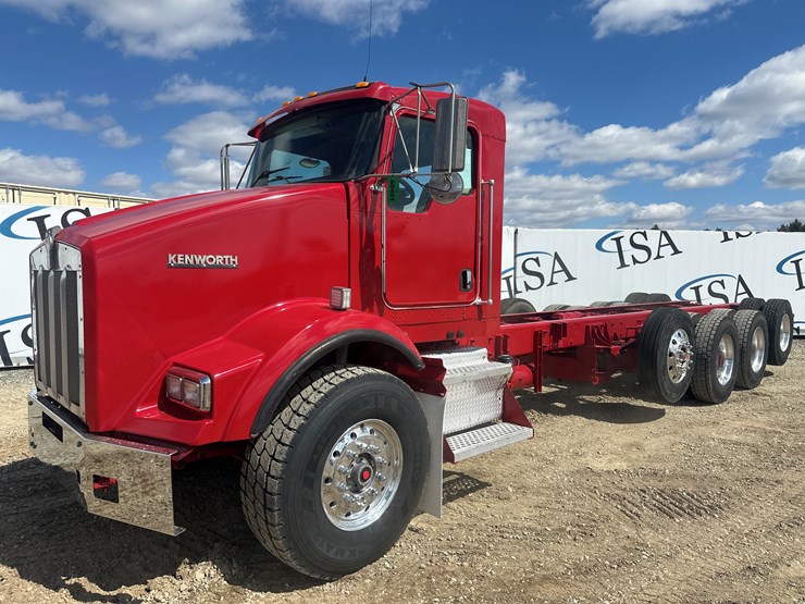2005-kenworth-t800-image-1