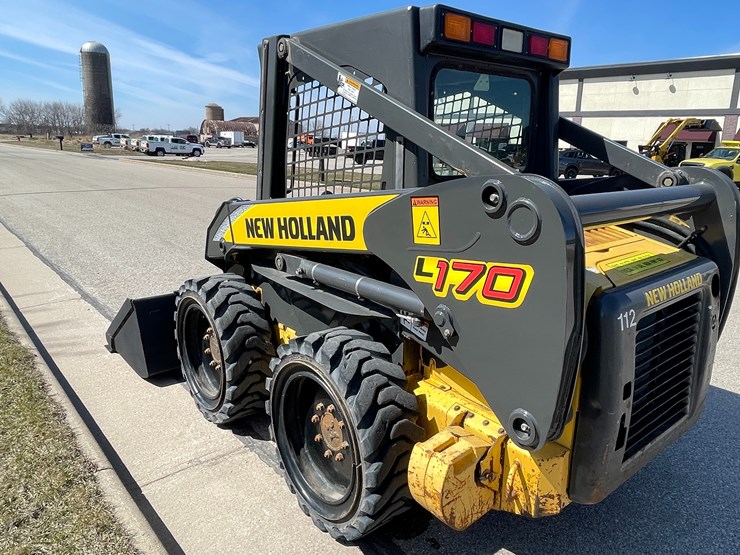 2006-new-holland-l170-image-13