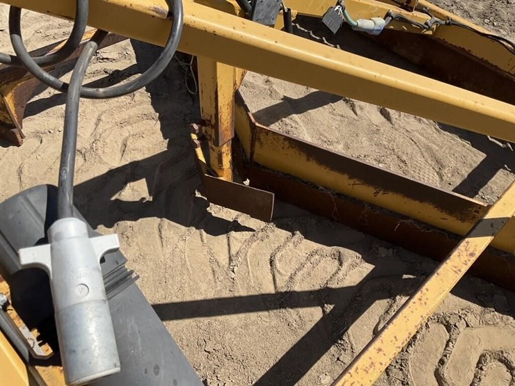 schmeiser-14'-3-pt-orchard-v-float-image-11