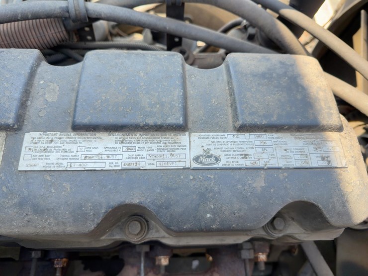 2001-mack-rd688s-image-11