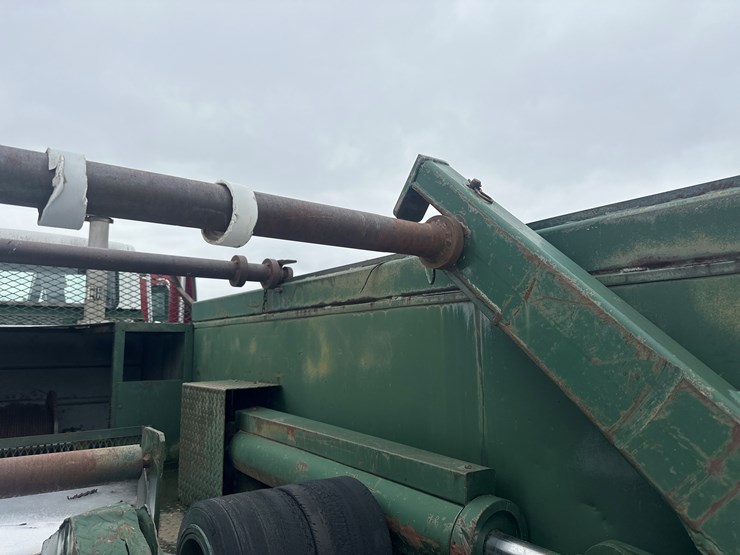 1998-massey-ferguson-8-image-26