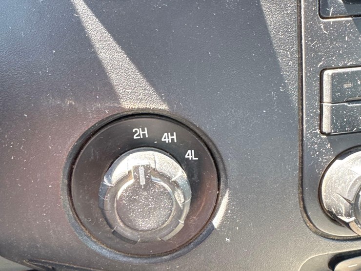 2012-ford-f350-image-19