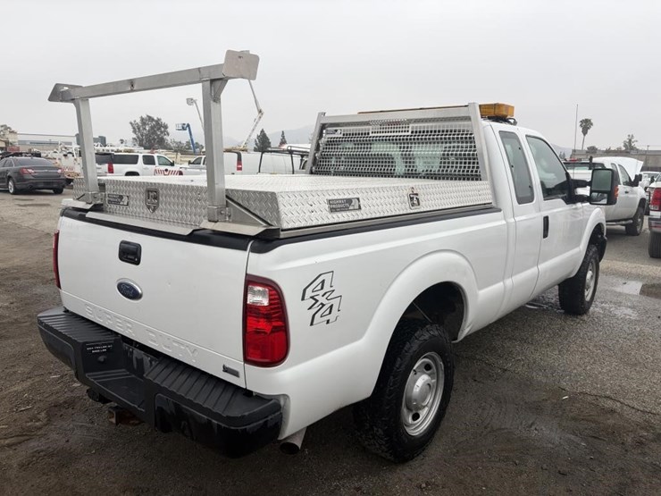 2011-ford-f250-image-3