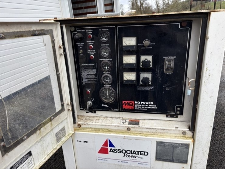 2003-multiquip-dca25usi-image-4