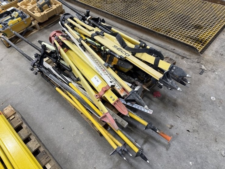 survey-tripods-image-1