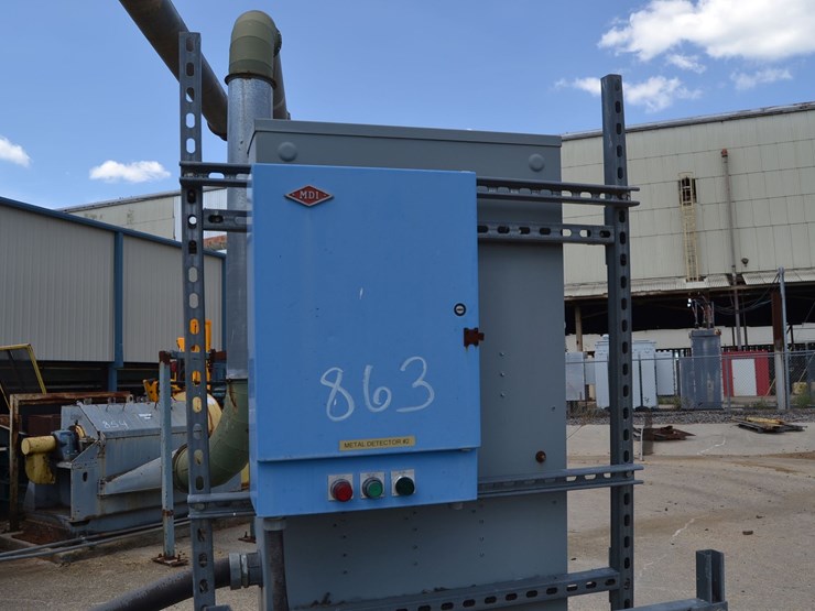 action-24"x28'-balanced-vibrating-conveyor-w/-mdi-metal-detector-w/-3hp-drive-motor-image-6