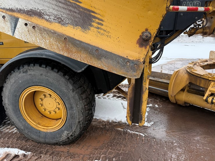 caterpillar-160m-image-66