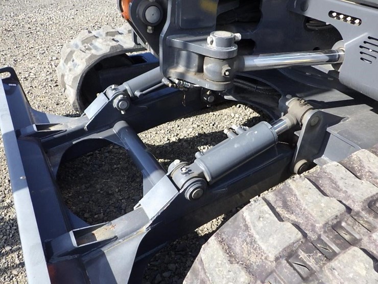 2023-develon-dx85r-3-hydraulic-excavator-image-16