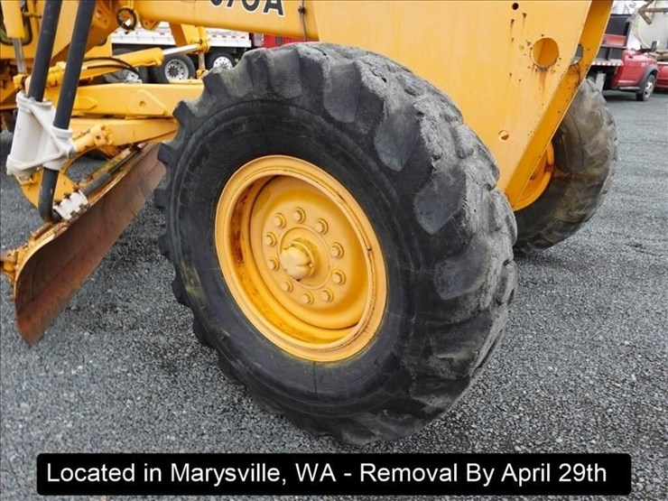 1975-deere-570a-image-20