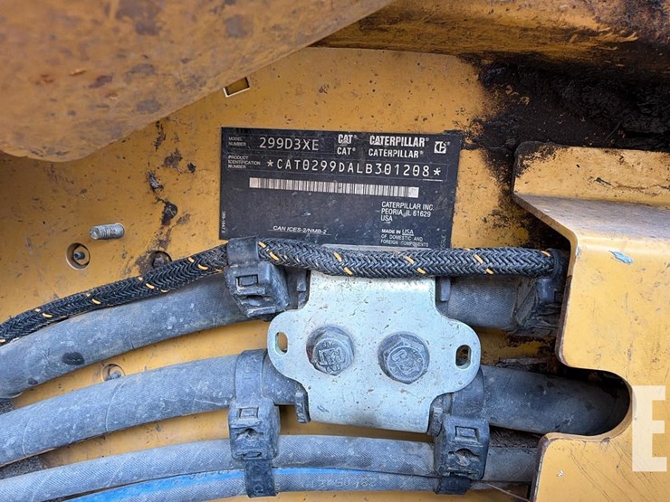 2021-caterpillar-299d3-xe-image-16