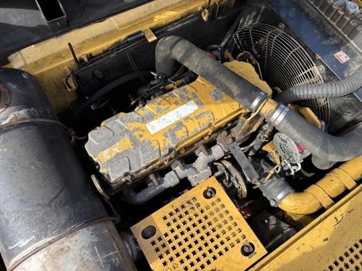 caterpillar-330c-image-40