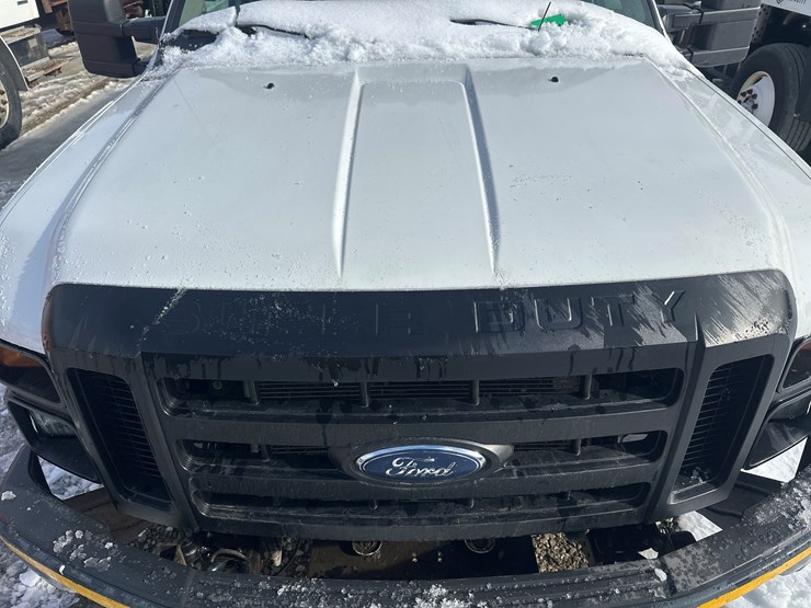 2010-ford-f350-image-11