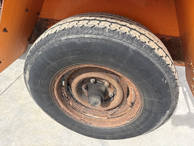 2009-massey-ferguson-8-image-33