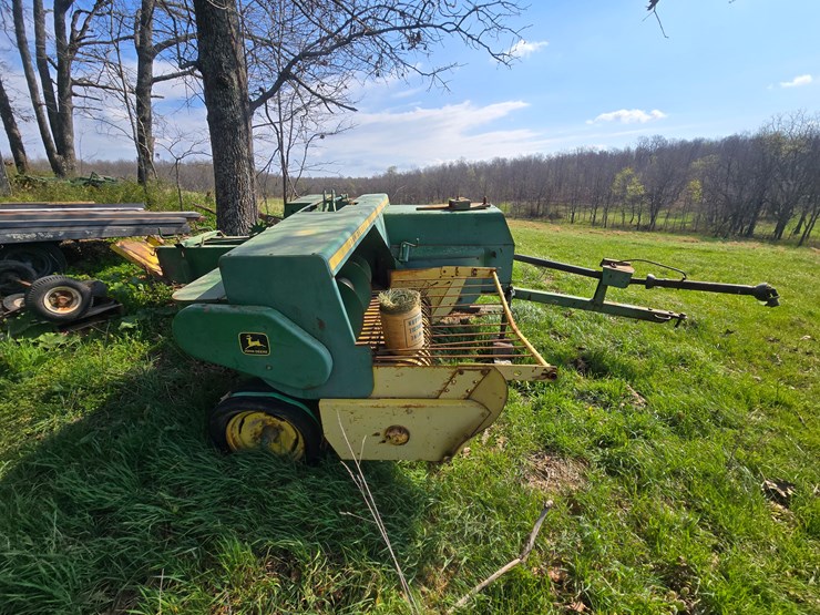 john-deere-327-image-9