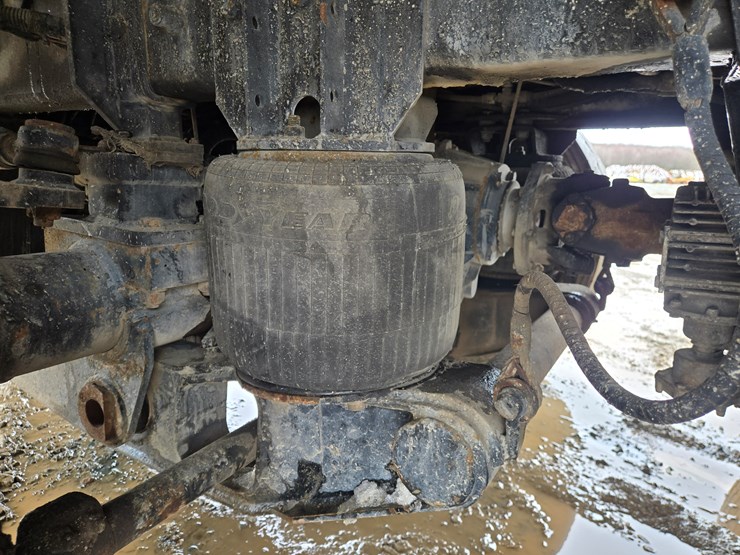 massey-ferguson-8-image-100