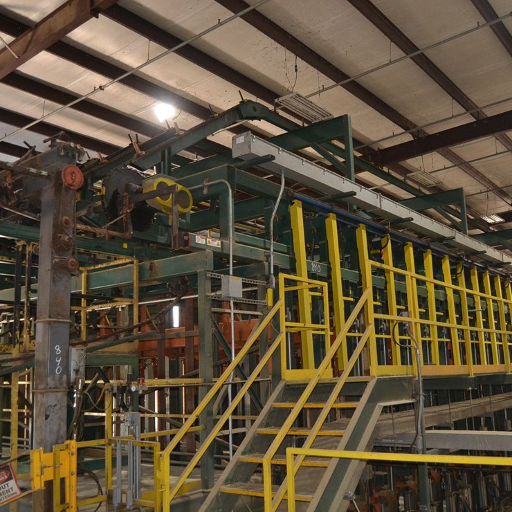 2015 USNR 83 BAY BIN SORTER W/INFEED INCLINE CHAIN W/CATWALK AND STEPS ON BOTH SIDES OF SORTER