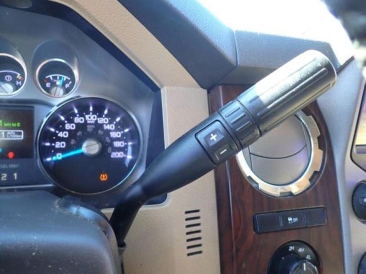 2015-ford-f350-image-15