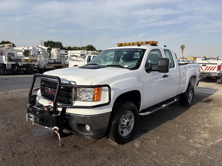2012-gmc-sierra-2500-image-1