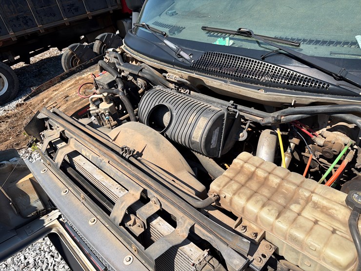 2003-caterpillar-c7-image-30