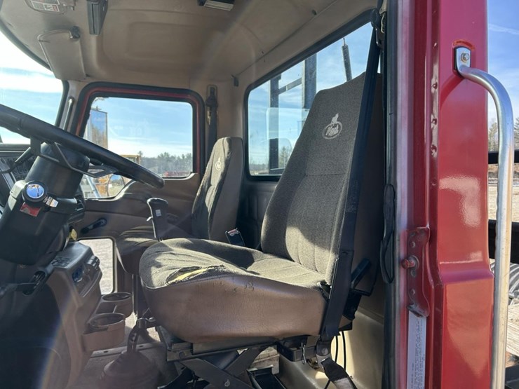 2003-massey-ferguson-8-image-59