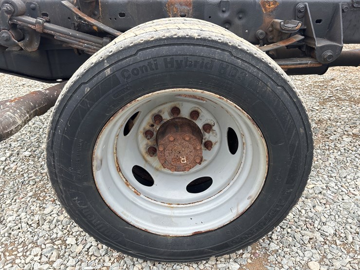 2008-ford-f550-xl-image-55