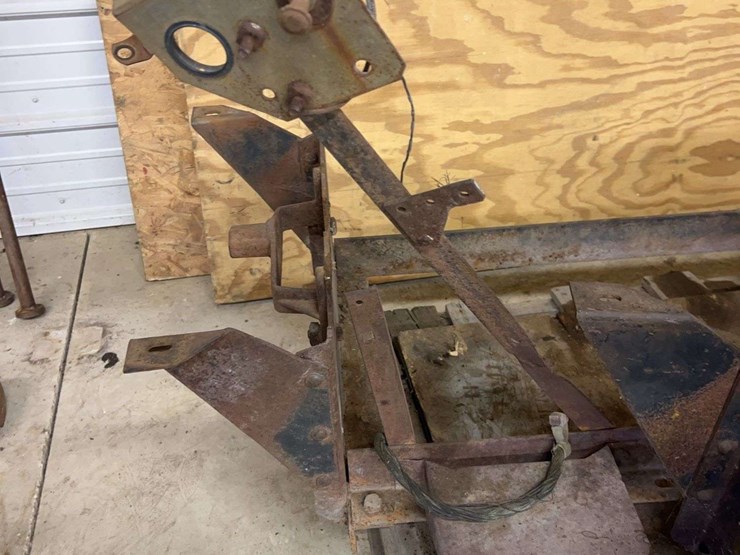 ford-engine-and-parts-image-35