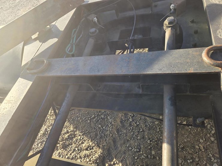 2006-massey-ferguson-8-image-23