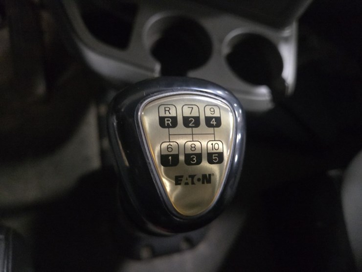 2015-kenworth-t680-image-64