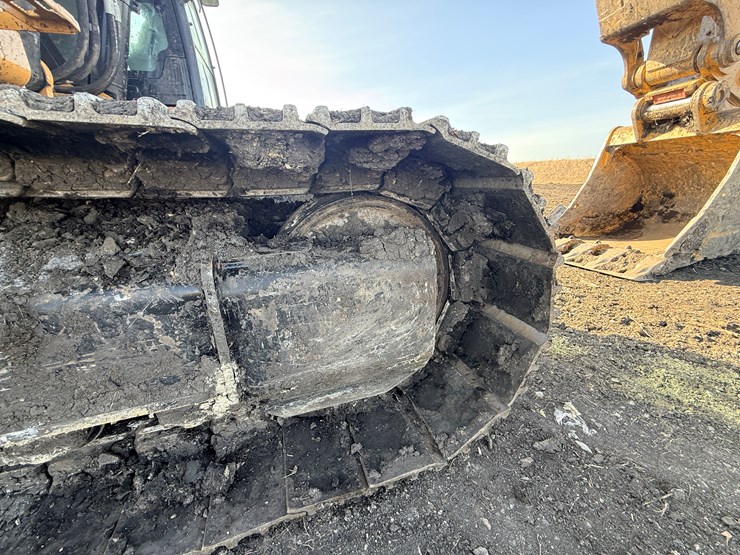 caterpillar-340-image-56