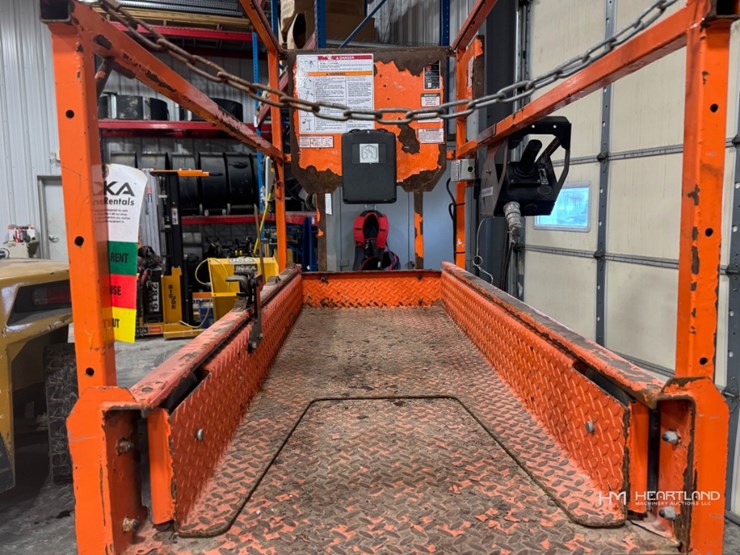 2019-jlg-1932r-image-8