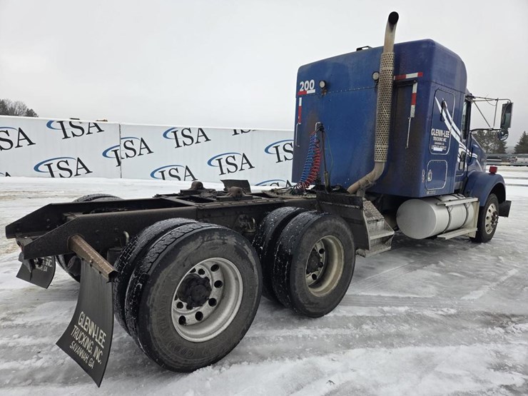 2003-kenworth-t800-image-5