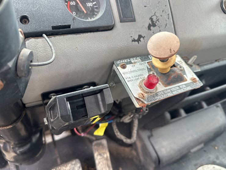 1998-massey-ferguson-8-image-50