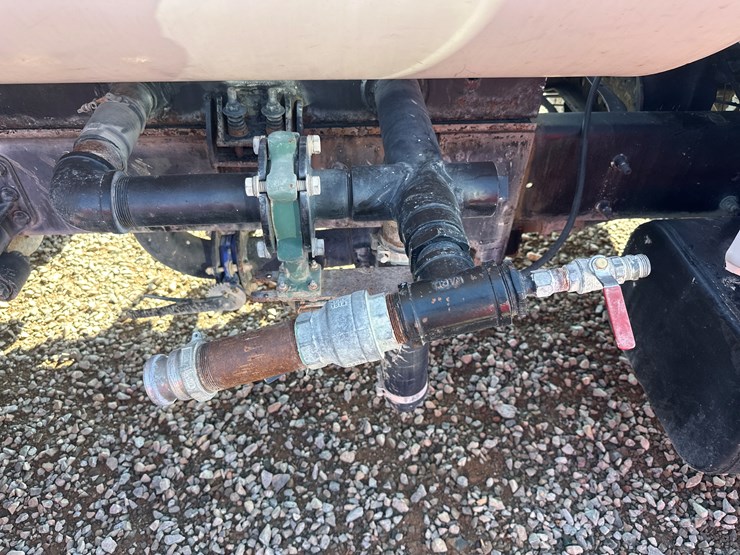 2006-ford-f650-image-40