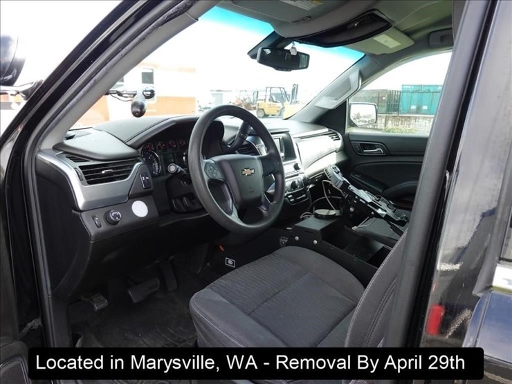 2017-chevrolet-tahoe-image-8